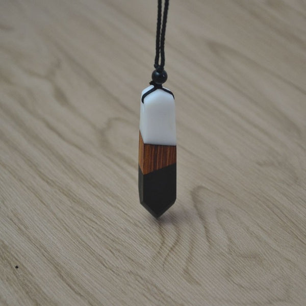 Vintage fashionable wood resin necklace pendant